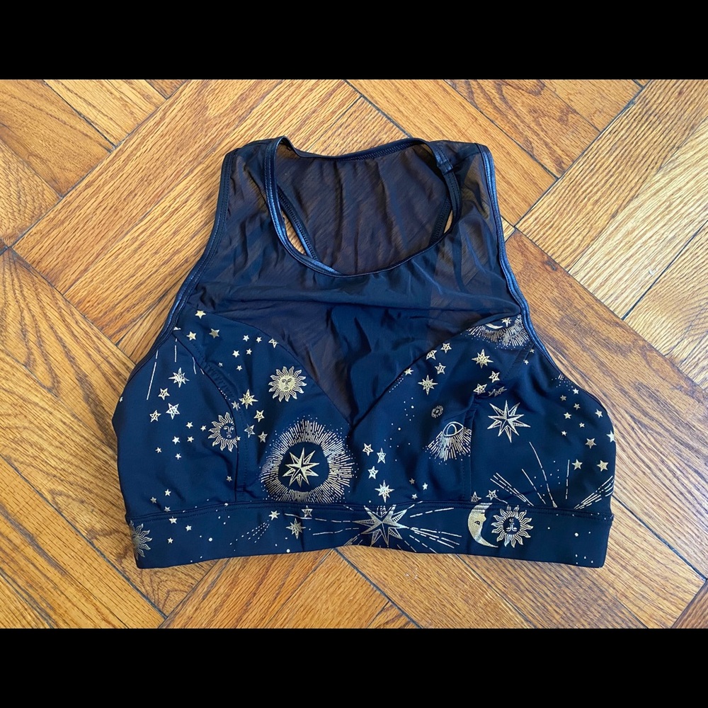 Carbon38 work out top